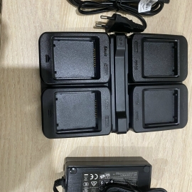 Đế sạc 4 pin của máy SEUIC AUTOID9 (charge 4 batteries)